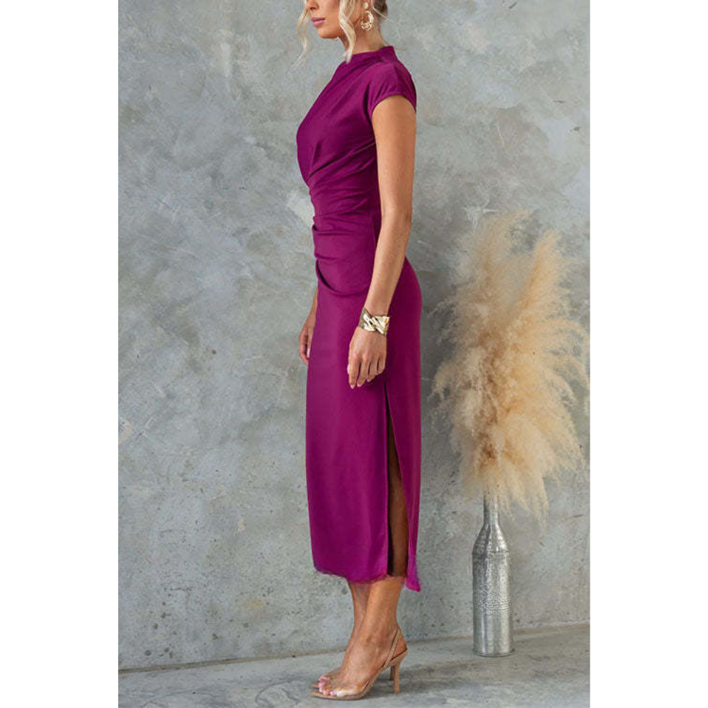 Ursula – Midi Jurk met Ruches en Split