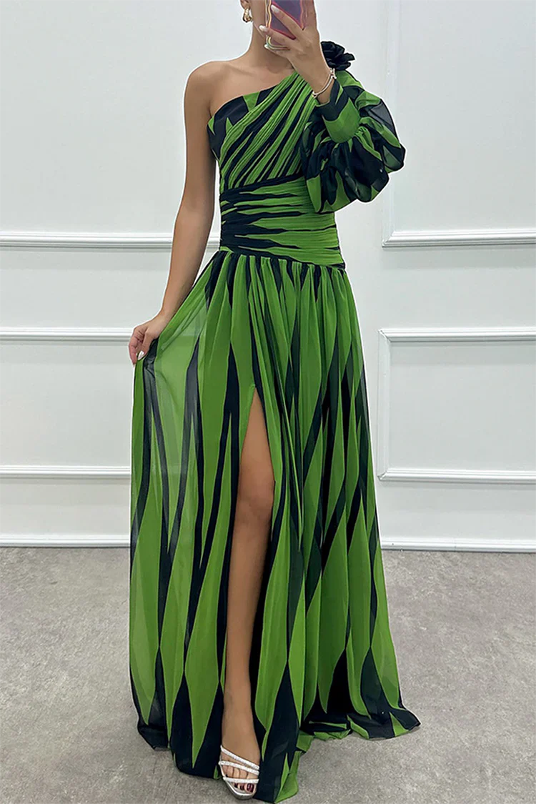 Karlijn – Gestreepte One-Shoulder Maxi-jurk