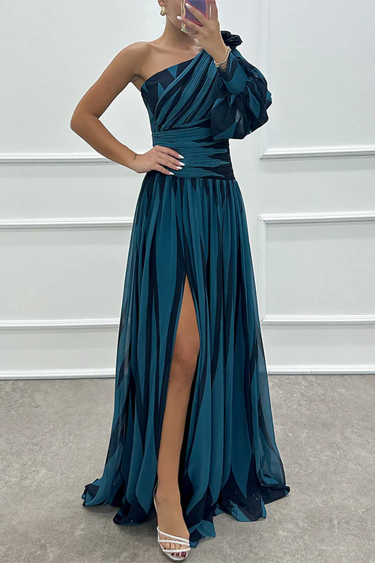 Karlijn – Gestreepte One-Shoulder Maxi-jurk