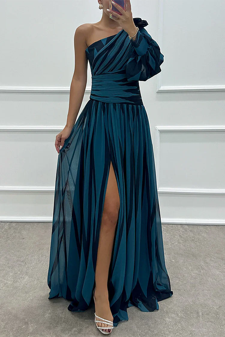 Karlijn – Gestreepte One-Shoulder Maxi-jurk