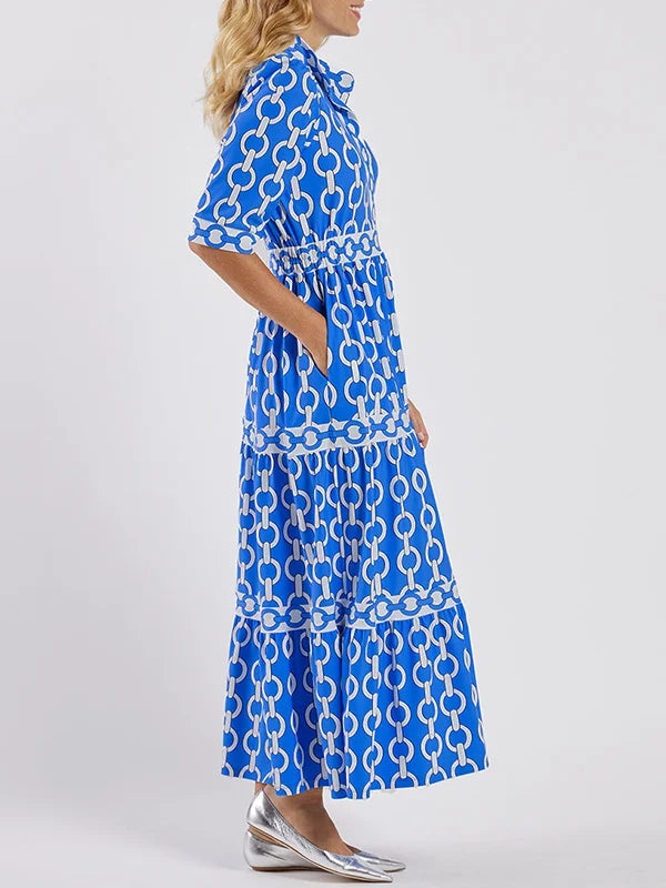 Yara – Midi Dress met kettingen