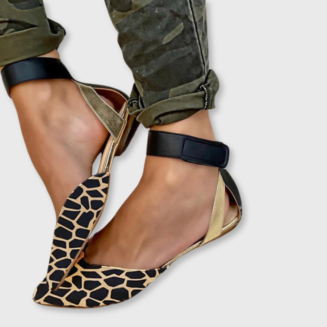 Sofie™ | Animalier Enkelriem Ballerina