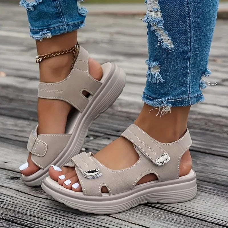 Mila™ | Schuine Strap Sluiting