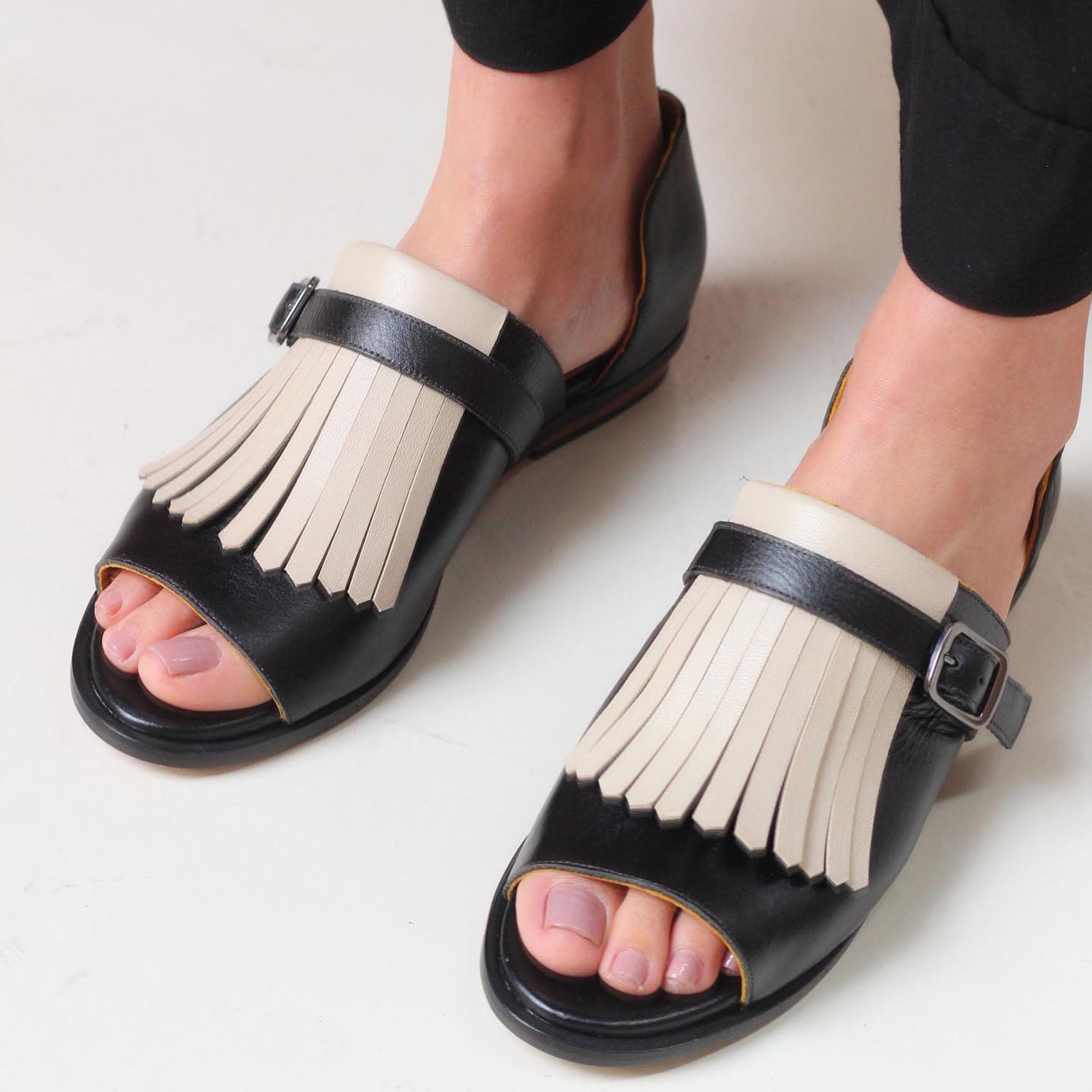 Indira™ | Instap Sandalen Franjes